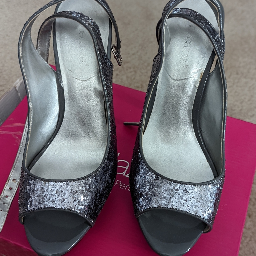 Shoedazzle Pia heels - Picture 3 of 4